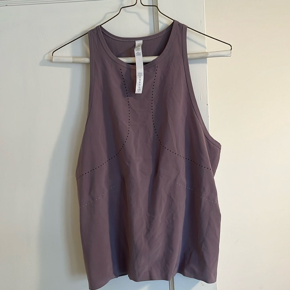 Lululemonn purple tank